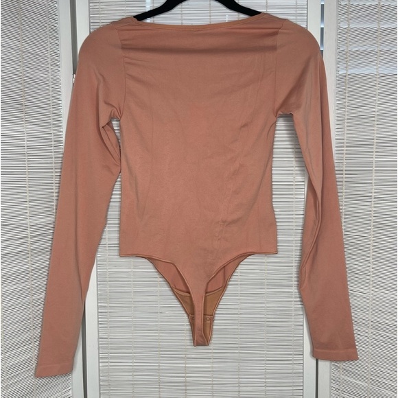 Babaton Long Sleeve Bodysuit Pink Size S - Picture 3 of 7